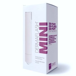 DERMAFLASH MINI Precision Peach-Fuzz Removal Device & 2 refill edge blades